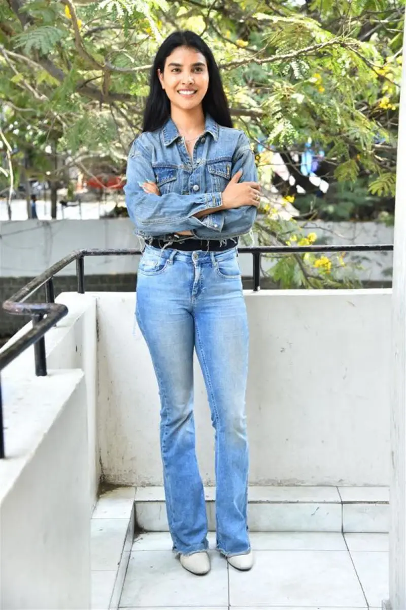 Meenakshi Goswami in Blue Shirt Jeans Pant